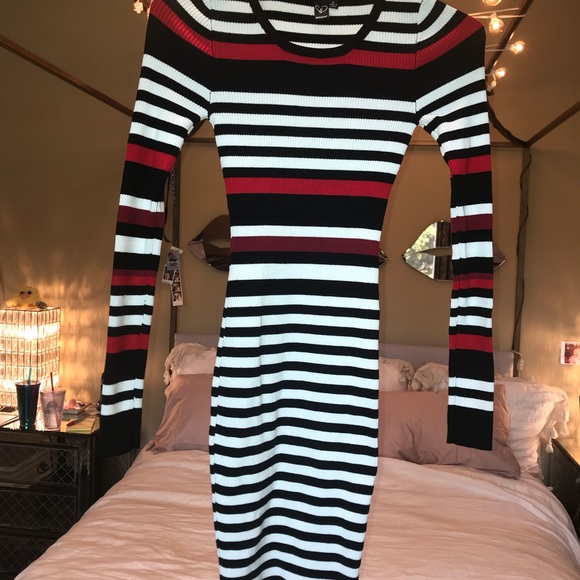 Windsor brand stripped sweater dress - Picture 7 of 7